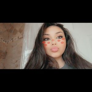 Meet your Posher, Gabriella